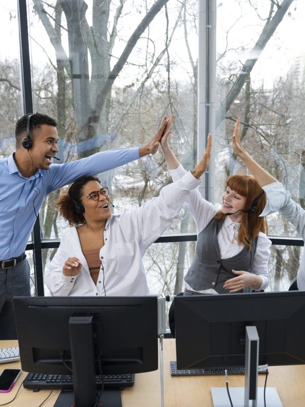 people-working-call-center